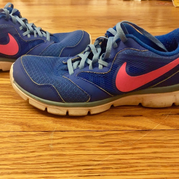 Nike Flex Experience Running Shoe - Picture 5 of 6